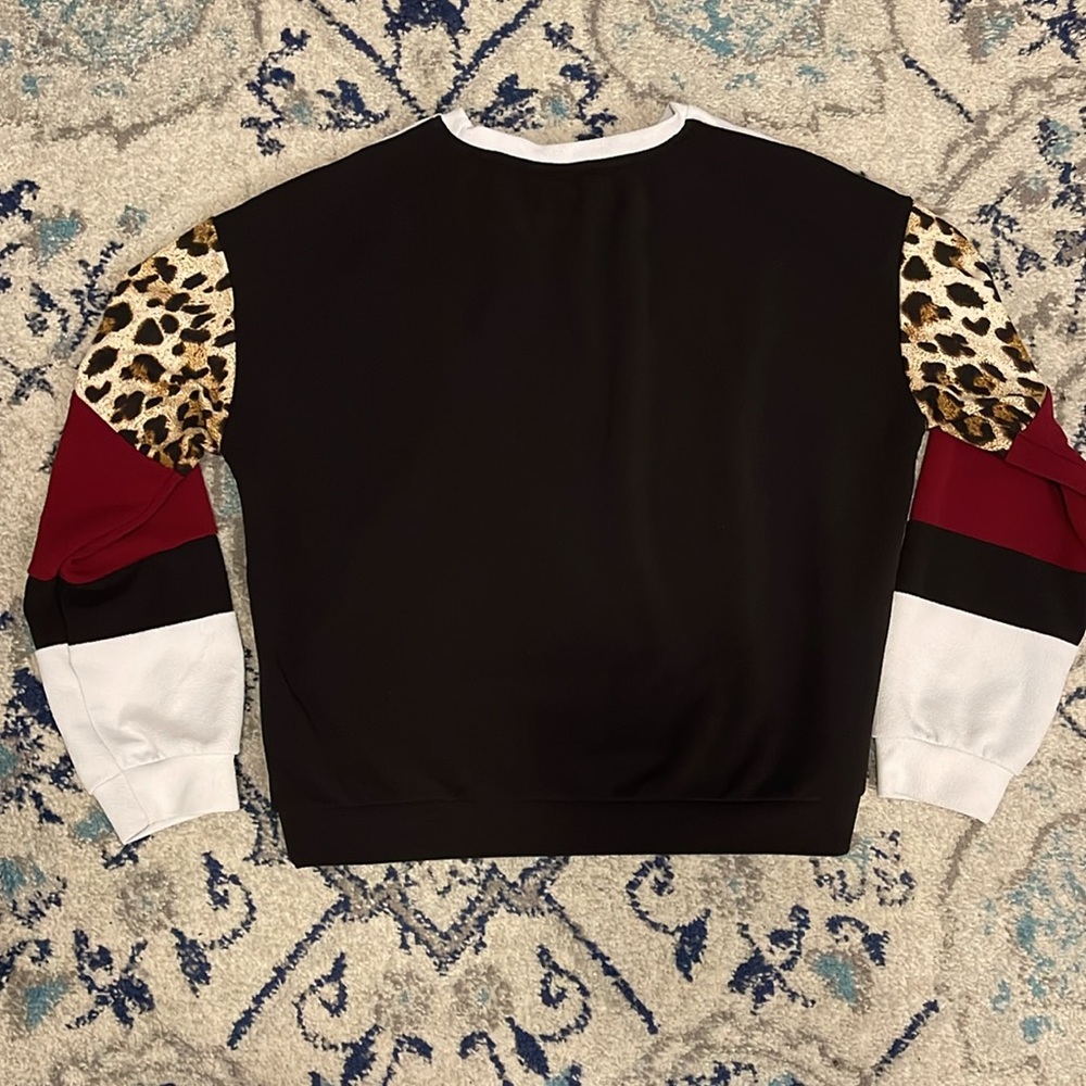 Leopard Print Colorblock Sweatshirt - Picture 2 of 2